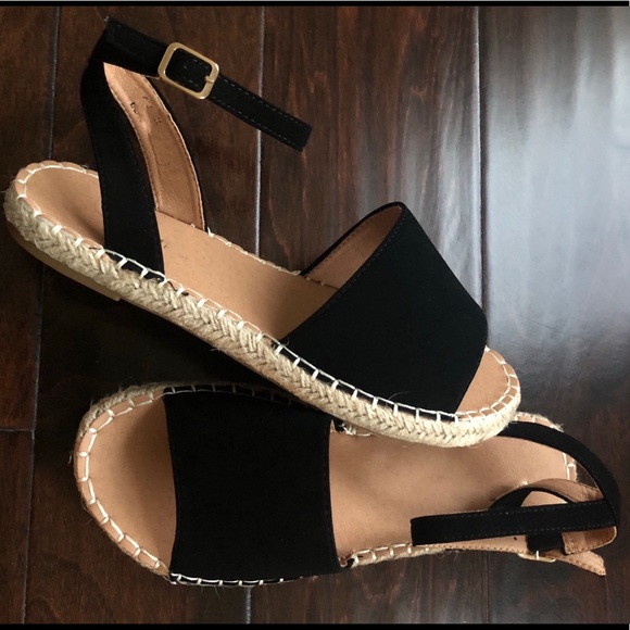 **PRICE FIRM**Black Suede espadrilles ankle strap - Picture 3 of 5